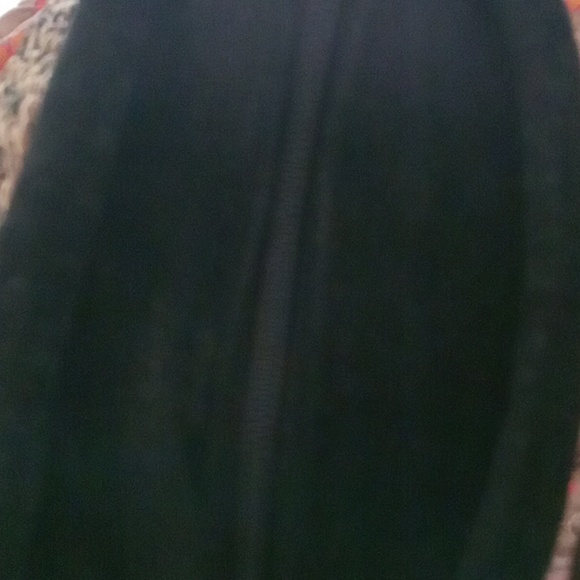 A Beautiful Weaved Bag. - Picture 3 of 5